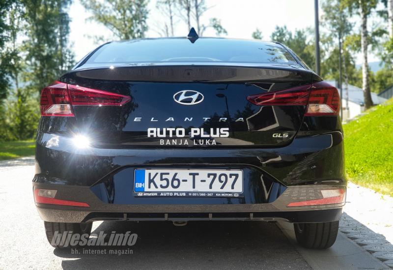 Osvježeni izgled Hyundaia Elantre - Hyundai u Sarajevu predstavio restiliziranu elantru