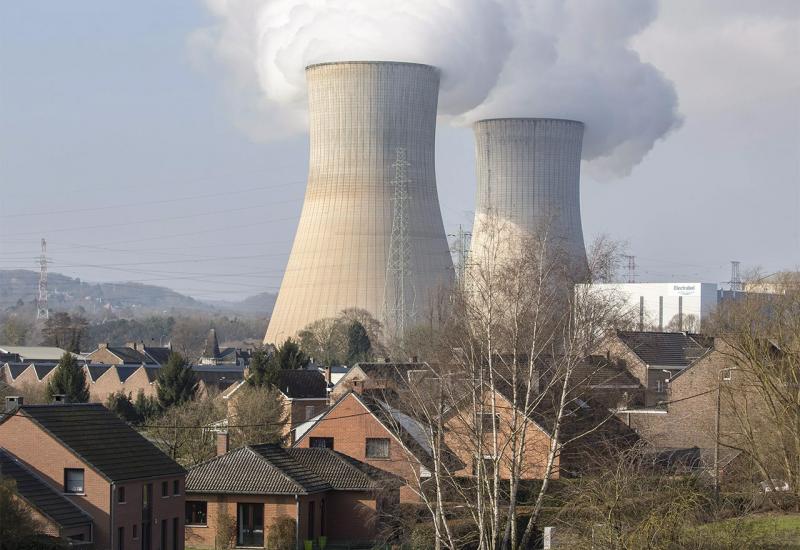  Zbog visoke temperature zatvara se nuklearna elektrana u Njemačkoj