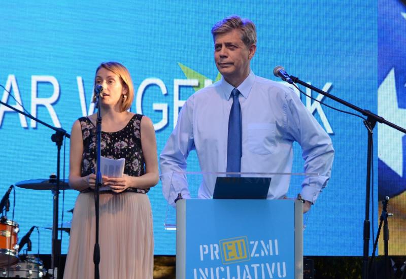 Veleposlanik EU tvrdi: Mladi u BiH su spremni da preuzmu inicijativu 