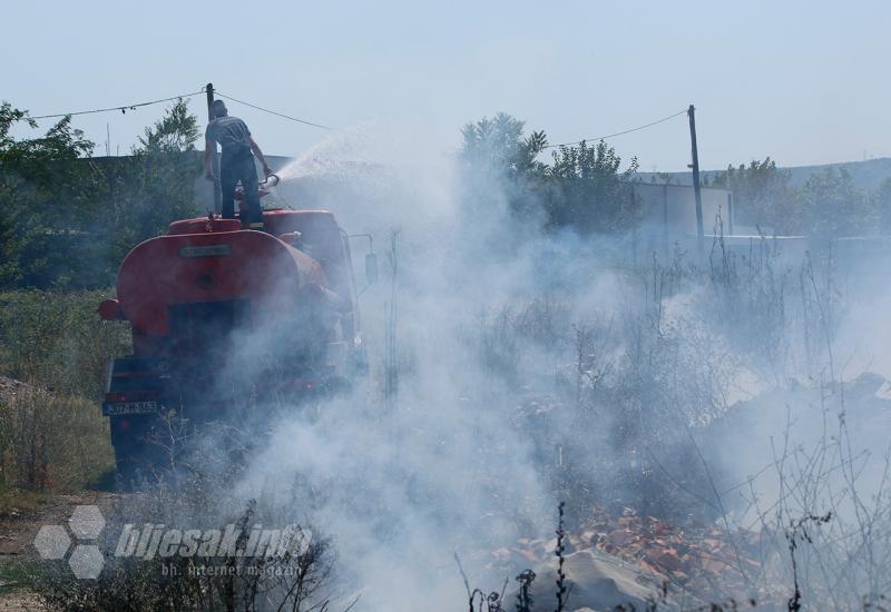 Gašenje požara u naselju Karašebeš - Požar kod Južnog logora; Dolina sunca u oblaku dima