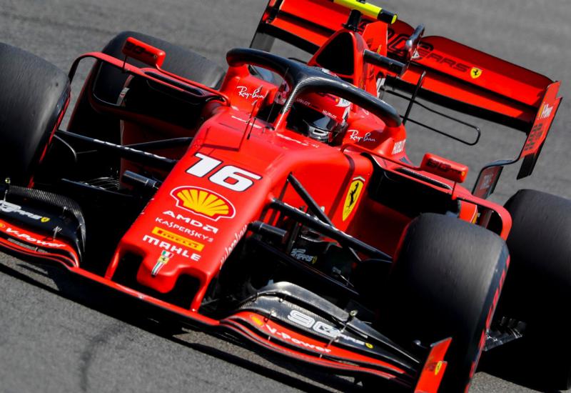 Debakl Ferrarija u Njemačkoj, Hamiltonu pol pozicija