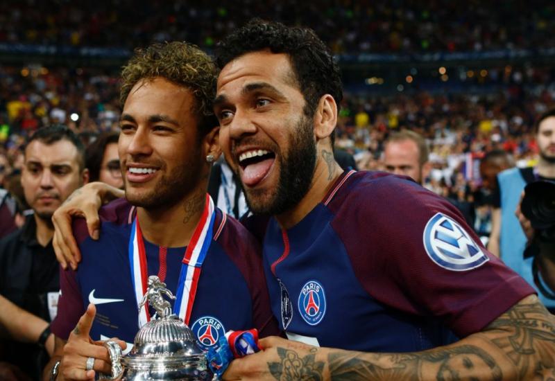Neymar i Dani Alves u dresu PSG-a - Moguća velika razmjena dovodi sjajni dvojac u Barcu?