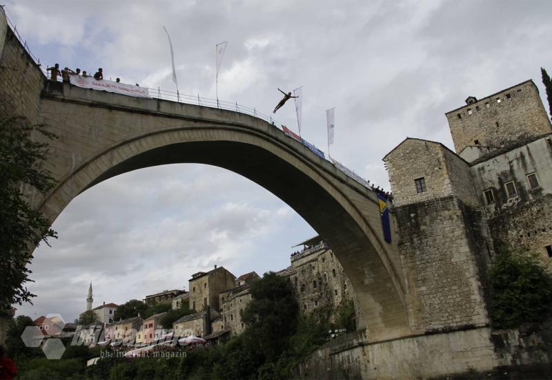 453. tradicionalni skokovi sa Starog mosta - Listo trijumfirao na skokovima sa Starog mosta i dostigao legendarnog Balića