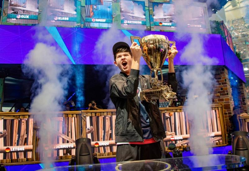 Tinejdžer osvojio tri milijuna dolara na Svjetskom prvenstvu igre Fortnite