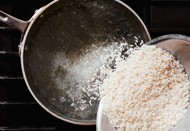 Kuhanje riže - Novo beauty oružje – nemojte bacati vodu od riže, iskoristite ju