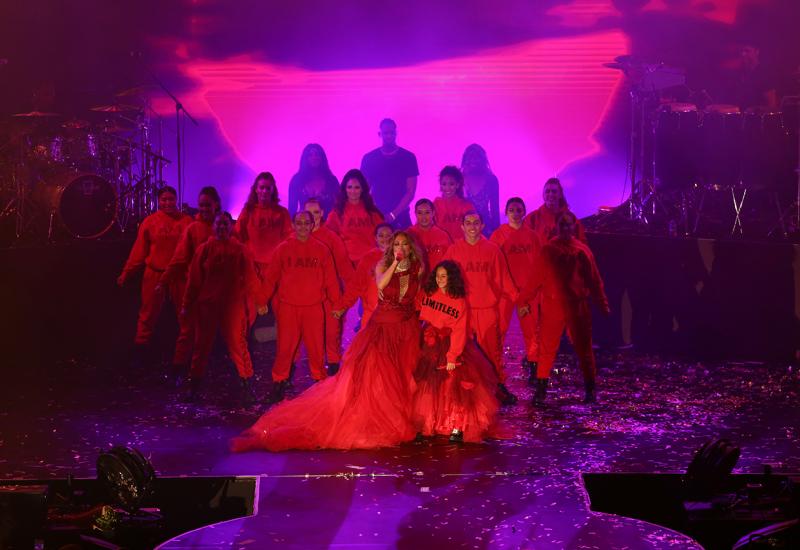 Jennifer Lopez održala koncert u Antaliji: Duet s kćerkom Emme