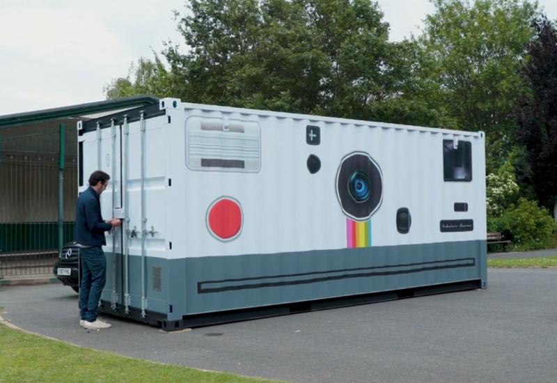 Najveći, najsporiji i najnepraktičniji fotoaparat  izrađen je od kontejnera