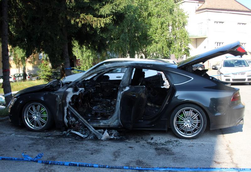 Travnik: Nagovorio 27-godišnjaka da mu zapali skupocjeni auto