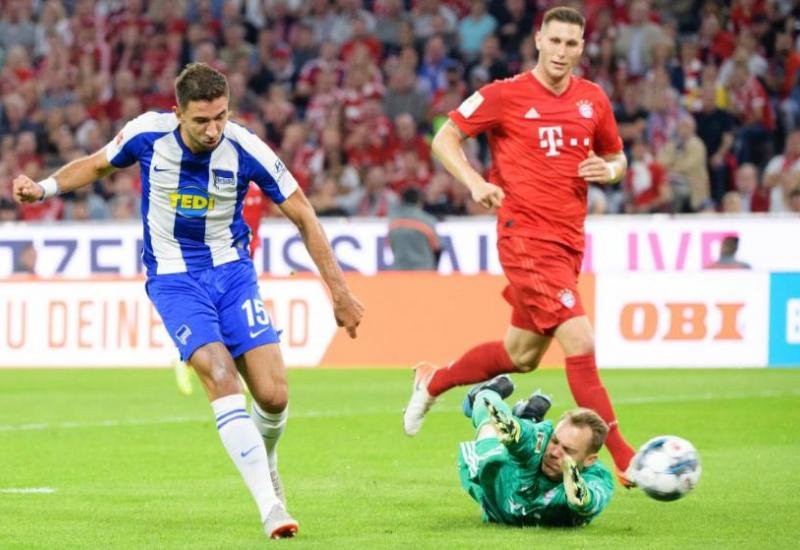 Marko Grujić postiže gol Neueru - Bayern kiksao na startu prvenstva: Hertha izvukla bod!