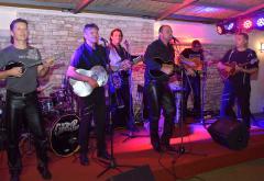 Zagrebački Beatlesi s tamburama zabavljali Mostarce