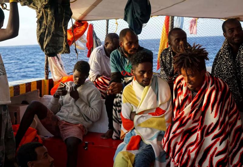 Migrantski 'brod očaja' čeka kraj otoka Lampeduza