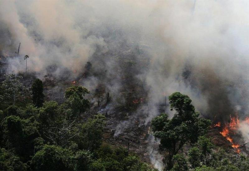 Za veliki požar u Amazonu brazilski predsjednik optužio NVO 