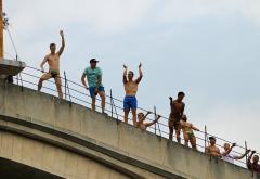 Popovici i Iffland pobjednici Red Bull Cliff Diving skokova u Mostaru