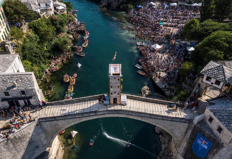Red Bull Cliff Diving u Mostaru - Popovici i Iffland pobjednici Red Bull Cliff Diving skokova u Mostaru