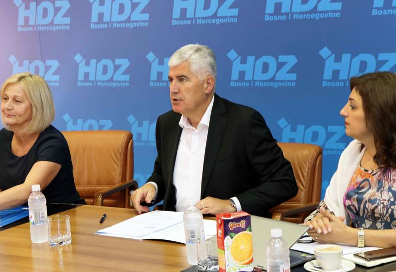Čović: Priča o formiranju Vijeća ministara prebacit će se iz Predsjedništva u Parlament