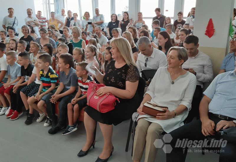 Prvi dan škole u Mostaru - Komadina se prisjetila djetinjstva: Prvi dan škole ne smije biti trauma
