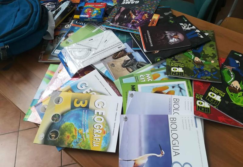 Donirane knjige i pribor - Hercegovački osnovci dobili knjige i školski pribor 