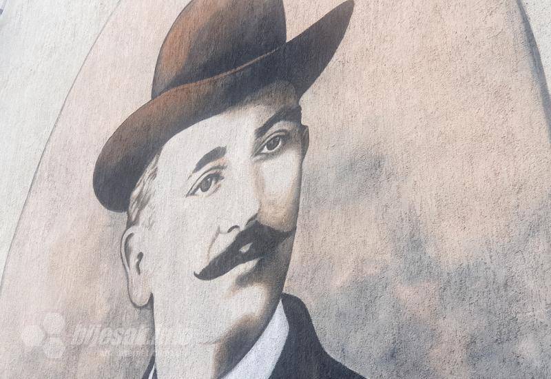 Šantićev mural u Mostaru - Mostar: Murali među kojima su i onaj Alekse Šantića i Emine oživjeli ulice grada na Neretvi