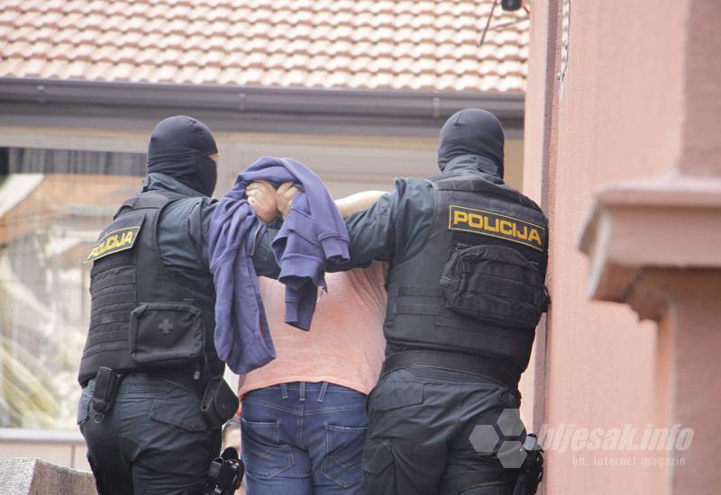 Velika akcija FUP-a - Velika akcija FUP-a: Uhićenja u Mostaru zbog zgrtanja milijuna u pljačkama tržnih centara i bankomata