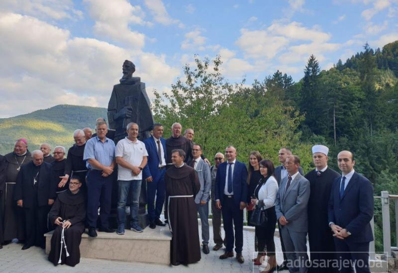 U Fojnici otkriven spomenik fra Anđelu Zvizdoviću