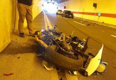 Četvero ozlijeđenih u teškoj prometnoj nesreći u tunelu kod Sarajeva