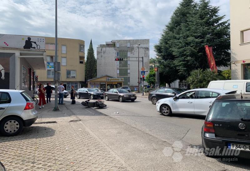Prometna nesreća u Vukovarskoj - Mostar: Stradao vozač dostavnog skutera
