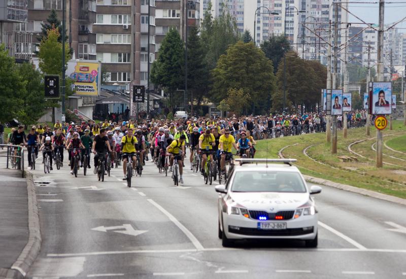 Detalj s nedjeljnog Gira - Praznik biciklizma u Sarajevu: Želimo bolju infrastrukturu