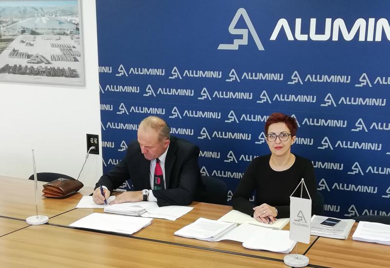 Sa Skupštine Aluminija - Aluminij priznao loš i Vladi šalje novi