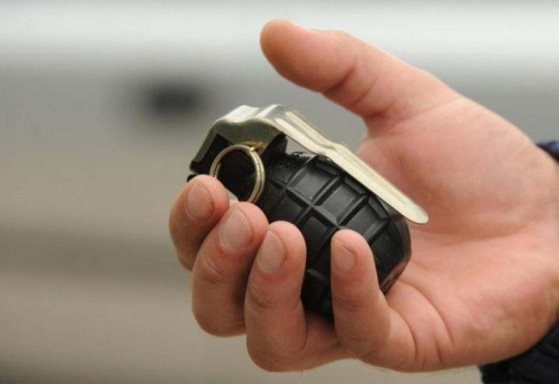 Policija o detaljima ubojstva u Foči: Počinitelj pokušao aktivirati ručnu bombu 