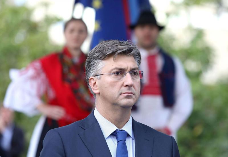 Plenković čestitao Vukšiću na imenovanju za vrhbosanskog nadbiskupa koadjutora