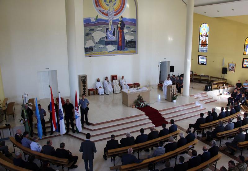 Dan policije: Svečano obilježen blagdan svetog Mihovila u Orašju - U Orašju svečano obilježen Dan policije