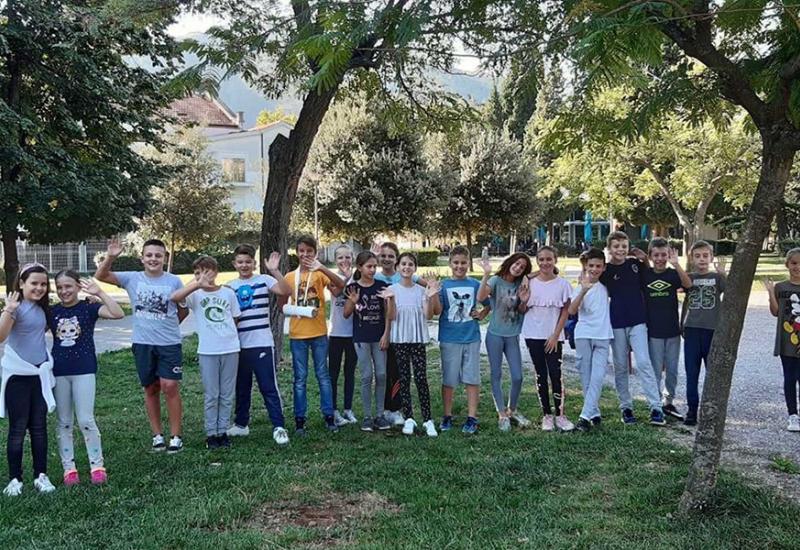 Učenici u parku Zrinjevac - Mostar: Osnovci posjetili park Zrinjevac