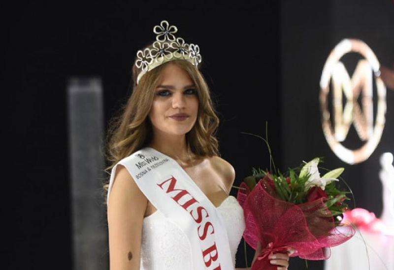 Miss BiH za 2019. je Ivana Ladan iz Jajca