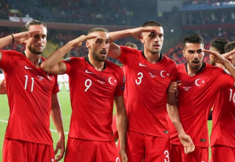 UEFA pokrenula istragu zbog "vojnog pozdrava" turskih nogometaša