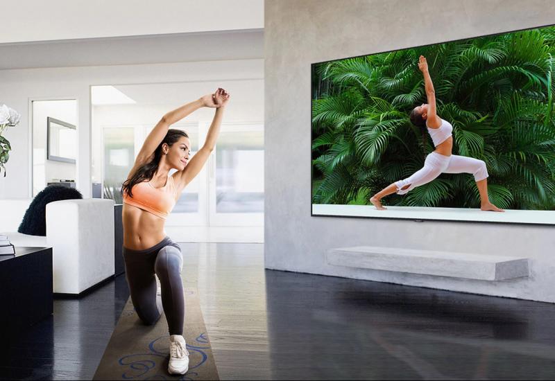 Samsung QLED TV: Umjetnička instalacija na zidu - Samsung QLED TV: Uvjerite se zašto je veličina ekrana bitna