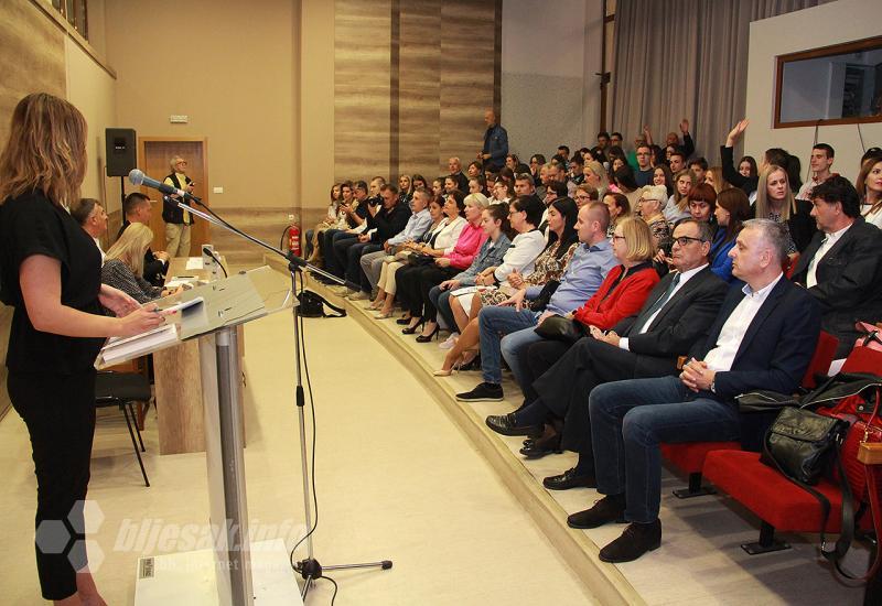 Zvonimir Mikulić u Mostaru predstavio ''Nebo boje potočnice''