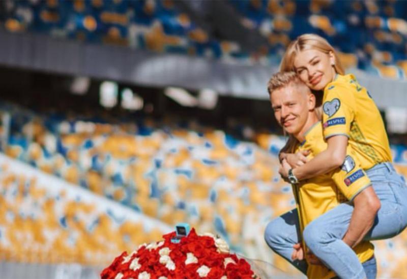 Oleksandr Zinčenko zaprosio djevojku na stadionu u Kijevu - Pobijedio Ronalda, izborio Euro pa zaprosio curu na stadionu 