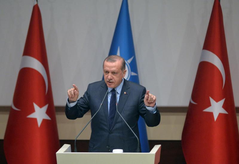 Erdogan: Nastavit ćemo operaciju u Siriji ako se teroristi ne povuku