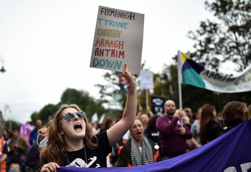 Sjeverna Irska: Legalizirani pravo na pobačaj i istospolni brak