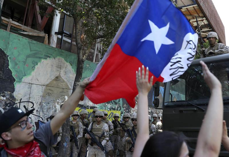 Čile: Stotine tisuća ljudi prosvjedovalo protiv nejednakosti