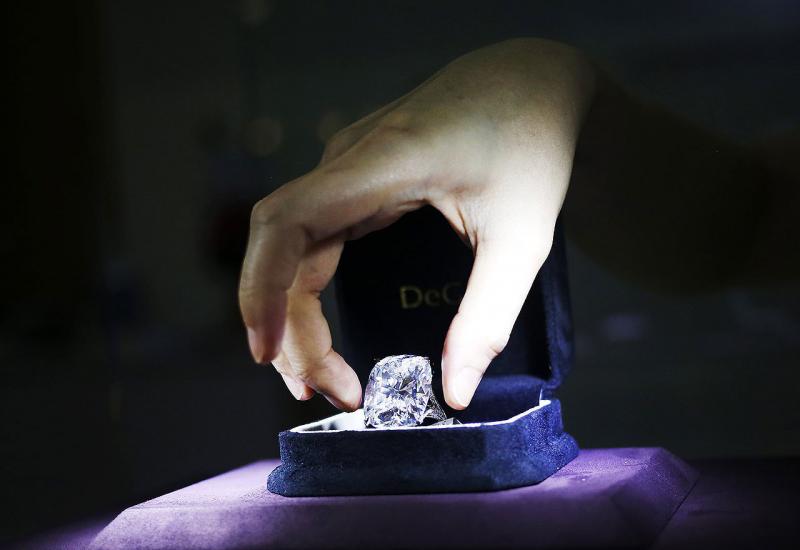 Na izložbi nakita ukraden dijamant vrijedan 1,65 milijuna eura