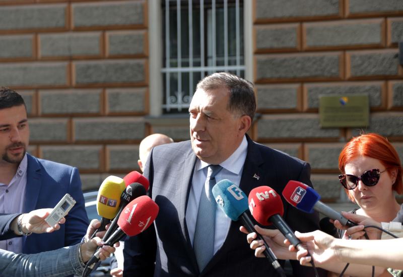 Dodik traži sjednicu NSRS zbog EU i predsjednika Crne Gore