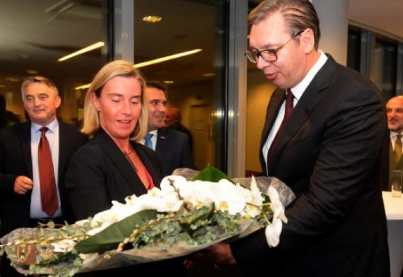 Vučićevo cvijeće za oproštaj - Europski sastanak: Nije baš bilo ugodno