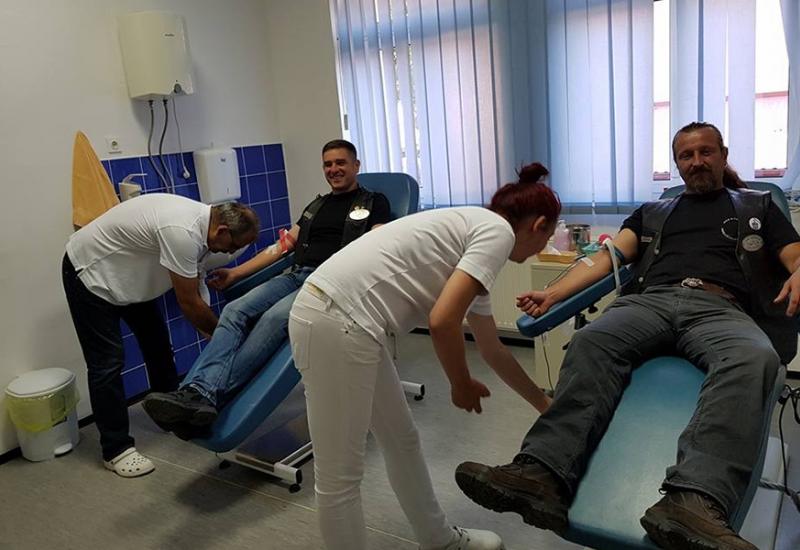 Redovni su davatelji krvi - Bajkeri koji ruše stereotipe – Priča iz Livna koja je završila na velikom platnu