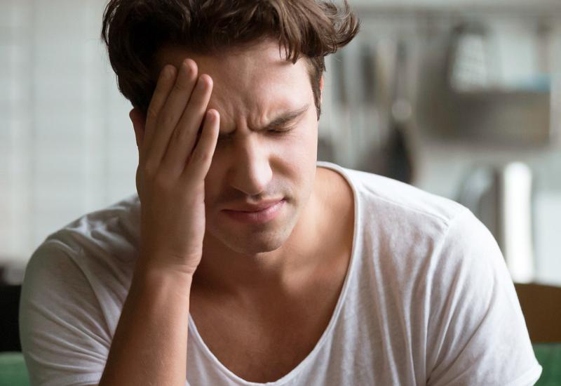 10 mogućih uzroka jutarnje glavobolje