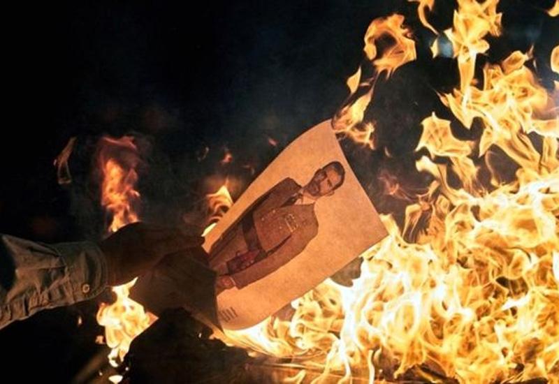 Prosvjednici pale sliku kralja Filipa - Španjolski kralj pozvao na toleranciju u Kataloniji, prosvjednici palili njegove fotografije