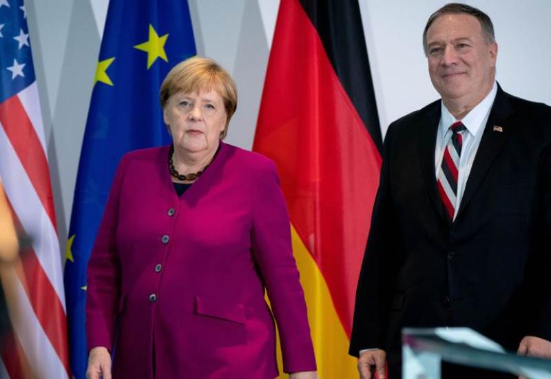 Njemačka kancelarka Angela Merkel i američki državni sekretar Mike Pompeo - Merkel obećala njemačku podršku SAD-u u rješavanju globalnih problema