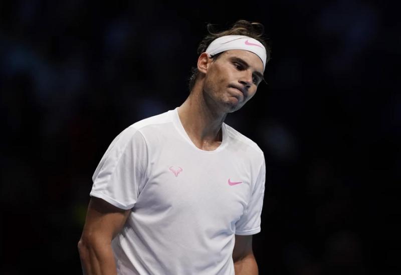 Nadal poražen od Zvereva na završnom Mastersu u Londonu - Nadal poražen od Zvereva na završnom Mastersu u Londonu
