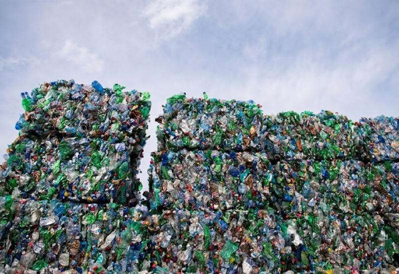 Plastika prikupljena i spremna za recikliranja - MOL Grupa preuzela Aurora Grupu, ulazi u proizvodnju reciklirane plastike