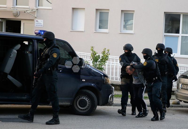 IZ KPZ Mostar odveden na dodatna vještačenja, uzet DNK uzorak - Optužena banda koja je raznosila bankomate